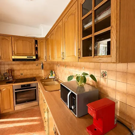 Apartament Bright With 2 Balconies Sleeps 8