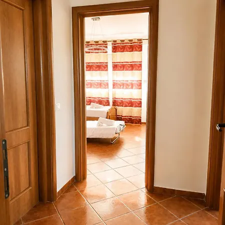 Apartament Bright With 2 Balconies Sleeps 8